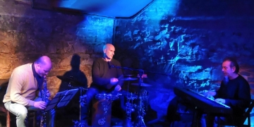 Gabriel Estrada Trío. Ciclo de Free Jazz en El Tartamudo: Martes 19 de Julio de 2016. Fotografía: Karen Bernardi.