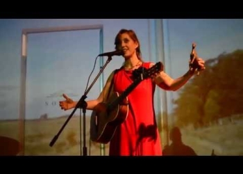 Gurí pescador / Osiris R. Castillos Canción azul que viaja / Queyi Teatro Solís. Sala Delmira Agustini.