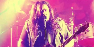 El diablo se ve en los detalles- Concierto Herrumbre