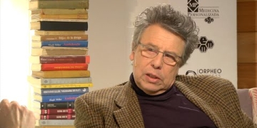 Café Literario con Luis Bravo