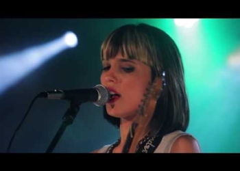 ALFONSINA – ”Abre la puerta”