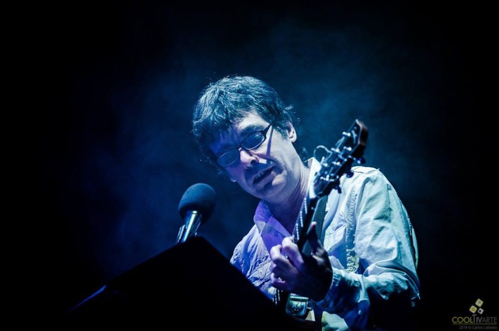 Fernando Cabrera en La Trastienda El artista junto a su banda presentando el nuevo álbum "Viva la Patria". 18/07/2014 - Montevideo, Uruguay. Fotografías: © Carlos Lebrato