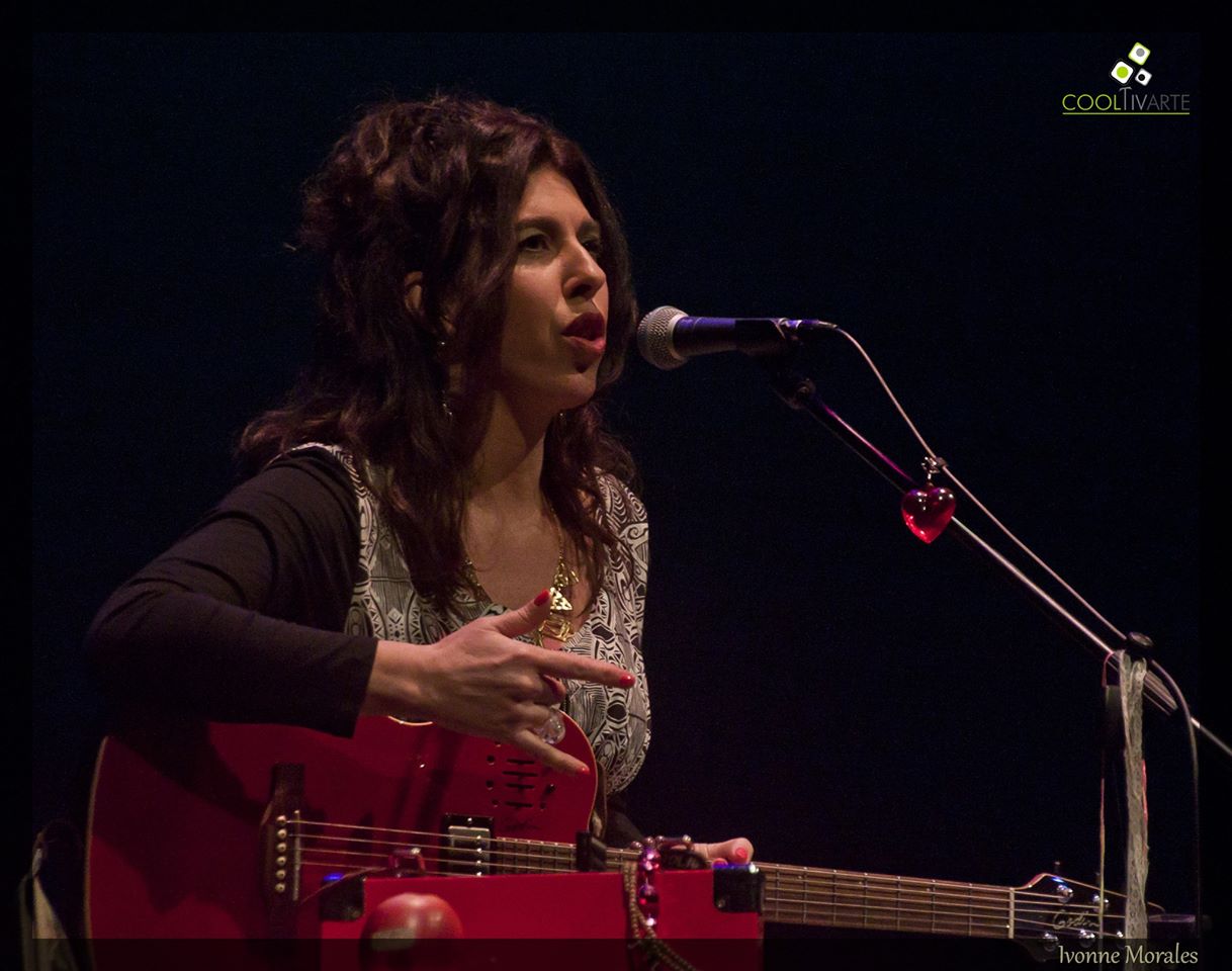 Festejo por los 30 años de Rossana Taddei en su recorrido por la música y con la música. Teatro Solís - 22 de Agosto 2015 - Foto © Ivonne Morales