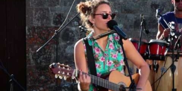 Florencia Núñez – Qué planes tienes para el sábado