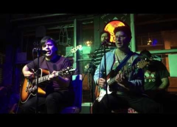 La Mujer Pájaro – Salir