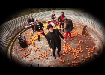 Similar – Ciro y Los Persas