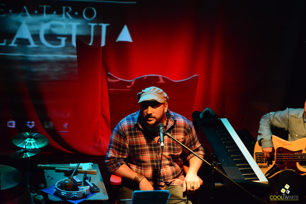 Lugosi acústico - 29 octubre 2016 - Teatro Delaguja - Foto © Federico Meneses Lugosi acústico - 29 octubre 2016 - Teatro Delaguja - Foto © Federico Meneses