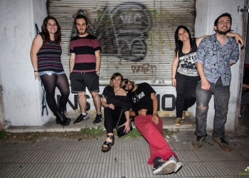 Fondo Blanco - Uruguay junto a otras bandas emergentes en Bluzz Live Montevideo. Foto Foto 7