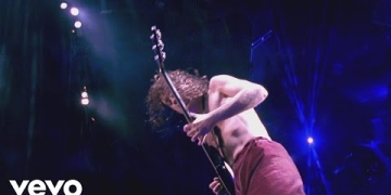 AC/DC – For Those About to Rock (We Salute You)