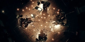 ONE OK ROCK's album "Ambitions"