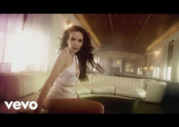 Natalia Oreiro – Corazón Valiente ft. Rubén Rada