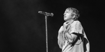 Babasónicos presentó Impuesto de Fe en el majestuoso escenario del Teatro Solís Fotografía María Magdalena Paredes