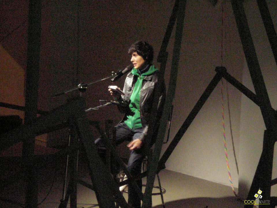 BOLA DE NIEVE - Intervención de Magela Ferrero - 7 de agosto 2008 - Plataforma MEC Fotos © Federico Meneses BOLA DE NIEVE - Intervención de Magela Ferrero - 7 de agosto 2008 - Plataforma MEC Fotos © Federico Meneses