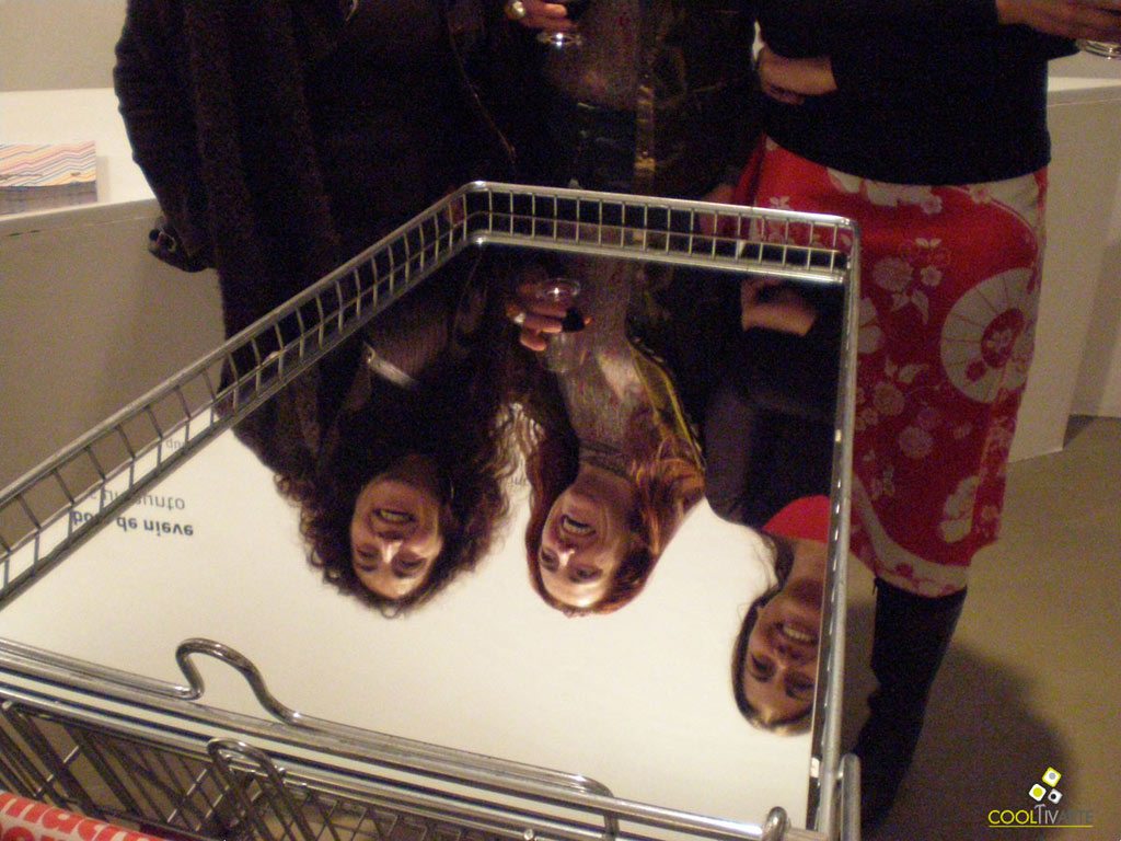 BOLA-DE-NIEVE-–-INAUGURACIÓN-Julio-2008-Intervención-Un-carrito-al-cielo-Plataforma-MEC-Foto-©-Federico-Meneses-1.jpg BOLA DE NIEVE – INAUGURACIÓN - Julio 2008 - Intervención Un carrito al cielo - Plataforma MEC - Foto © Federico Meneses