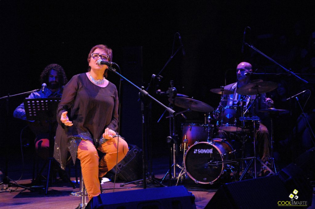 Cantoura - Laura Canoura - 6 DE JUNIO 2017 - SALA ZAVALA MUNIZ - Foto © Federico Meneses