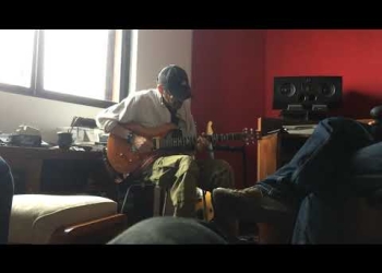 Cinemascope es el título del primer disco de Cossi