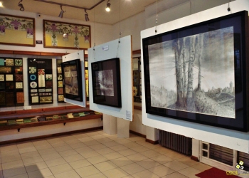 LAPIZ-LUZ-Y-SOMBRAS-de-Pedro-M-Vigorito-Museo-del-Azulejo-octubre-2017-Foto-Hector-AT-