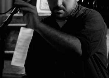 Desprenderse y Volar. Presentación del Sr Motta junto a la artista brasileña LaBag en SALA CAMACUA . SÁBADO 11 DE NOVIEMBRE 2017 Foto © Aida Travella