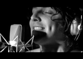 Video oficial de Tan Lejos