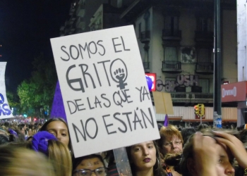 Día Internacional de la Mujer #8M - Marcha por 18 de Julio - Foto © Claudia Rivero