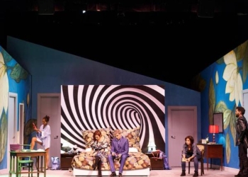 Entonces Alicia cayó Foto: 2http://salaverdi.montevideo.gub.uy