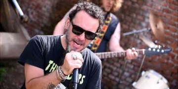 Gritar es el primer adelanto del próximo (y tercer) disco de estudio de Fabrilos