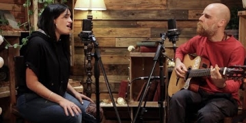 Diego Rossberg y Lu Ferreira – Las cosas tienen movimiento (Fito Páez)