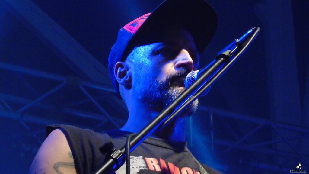 Once Tiros en Sala del Museo | Banda invitada: Reytoro 20-07-18 Foto © Claudia Rivero Once Tiros en Sala del Museo | Banda invitada: Reytoro 20-07-18 Foto © Claudia Rivero www.cooltivarte.com