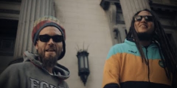 SIEMPRE POSITIVO es una canción de Sergio Ramirez y Gianni Maggiolli.