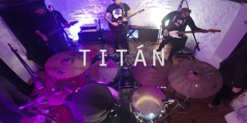 Sendero Del Filo tienen novedades en cuanto a formación, en cuanto a nuevos temas y actuaciones en lo que queda del año. Sobre esto y otras temas mas hablamos con Sebastian Cobas.