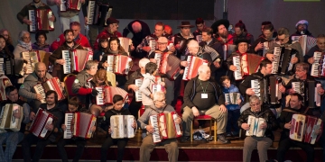 Encuentro internacional de acordeones, organizado por Silvio Previale en la ciudad de Salto. En el mismo participaron acordeonistas de Argentina, Chile, Brasil, Uruguay así como músicos de diferentes partes de nuestro país. El evento se desarrollo el 20 y 21 de Julio en el Teatro Larrañaga y contó con un desfile por calle Uruguay. Fotos © Mayra Cánepa www.cooltivarte.com