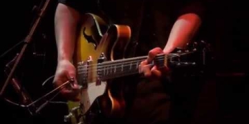 LA QUEMA (Garo Arakelian - Alejandro Ferradás) EN VIVO EN LA TRASTIENDA. 20 set 2014, Montevideo.