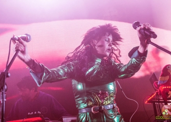 Bomba Estéreo La Trastienda MVD 2018 Fotografía Martín Pereira © www.cooltivarte.com