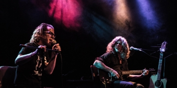 Dos Daltons - Autores en su casa 2018 Teatro Agadu - Sala Blanca Podestá Pedro Dalton (voz) y Marcelo Fernández (voz y guitarras), interpretando temas de Buenos Muchachos y clásicos del rock. Fotografía: Mauricio Rodríguez www.cooltivarte.com