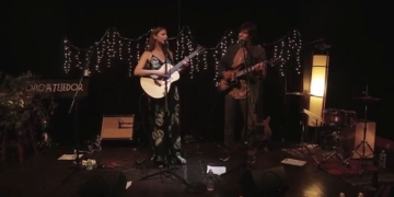 "Sábanas en Nepal" (letra y música Belén Cuturi) junto a El David Aguilar en el Foro del Tejedor (Ciudad de México, 12 de septiembre de 2018)