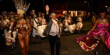 DESFILE INAUGURAL DE CARNAVAL 2019 Foto © Andrea Silvera www.cooltivarte.com ...