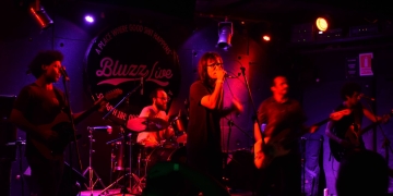 Desde Argentina llegó por primera vez a Montevideo, Inseparables, banda compuesta por Juan Novoa (Pelea de Gallos), Edu (Cadena Perpetua) y "el Gato" (Fun People). Junto a Los Oxford (festejando sus 15 años) + Los Seres Vivientes. Bluzz Live. Viernes 28 de diciembre 2018 Fotos Claudia Rivero www.cooltivarte.com