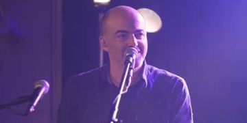''Mis latidos'' GASTÓN ACKERMANN Autores en vivo en la Sala Blanca Podestá – Teatro AGADU // Ciclo 9