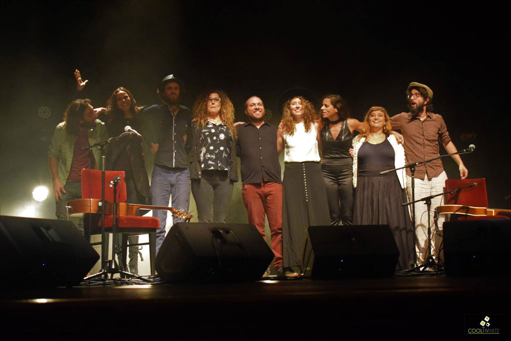 HOMENAJE A ALFREDO ZITARROSA En el marco de los festejos por los 20 años de la Sala Zitarrosa y en el día en el que Alfredo cumpliría años se llevó a cabo un sentido homenaje Participaron: Milongas Extremas Betina Sanchez (Nameless) Florencia Nuñez Lea Bensasson Samantha Navarro Maia Castro Sala Zitarrosa 10-04-19 Fotos Claudia Rivero www.cooltivarte.com