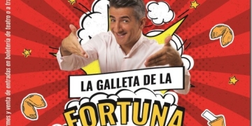 LA GALLETA DE LA FORTUNA ESTRENO Un monólogo sobre la suerte Cuán afortunado crees que eres? Una llamada inesperada en medio de la noche abre una historia que deriva en el viaje hacia el interior de una típica galleta de la fortuna, de esas que vemos en la películas norteamericanas. En su noveno monólogo el actor reflexiona sobre nuestras quejas al considerarnos poco afortunados, mientras tanto descubre que Dios es mujer, tiene viajes alucinógenos con la TV y bucea en la vida secreta de las mascotas. Todo esto desde el particular punto de vista de un agudo observador de lo absurdo de la vida cotidiana. Qué es en sí misma la suerte? Una catarata de guiñadas cómplices del capo cómico intentarán descifrar esta interrogante con su tradicional picardía. El Gran Gustaf actualmente se encuentra con programa propio en Radiocero 104.3. Se llama “Feliz Día” y va de lunes a viernes de 11 a 13 hs. También está en radio Monte Carlo 930 AM con sus personajes al término de cada informativo. El actor está celebrando 25 años de trayectoria. Sigue sosteniendo que… “El humor salvará al mundo” VIERNES 7 y 14 de JUNIO 21:30hs TEATRO MOVIE