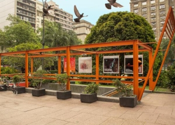 La Intendencia de Montevideo a través del Departamento de Cultura tiene el agrado de presentar el "49º Premio Montevideo de Artes Visuales". Desde el año 1940, a partir del "I Salón Municipal"