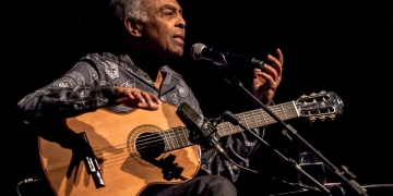 Gilberto Gil Voz e Violão - mayo 2019 - pin Auditorio Nacional Adela Reta - Foto © Ricardo Gómez Antonich www.cooltivarte.com