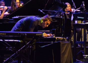 Luciano Supervielle | "La esfera" | Teatro Solís Foto: Camilo Gómez Montoli ® www.cooltivarte.com
