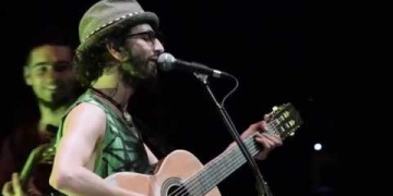 "Como quieras" es parte de "Temprano", el segundo disco de Milongas Extremas, presentado el 23 de noviembre de 2016 en la sala mayor del Teatro Solís. “Temprano” es un disco que contiene la esencia de lo que siente el grupo. Su intención se gestó en el escenario, no intenta ser limpio ni busca en el pasado y pretende decir que aún es temprano.