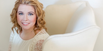 Tara Erraught junto a la Orquesta Filarmónica