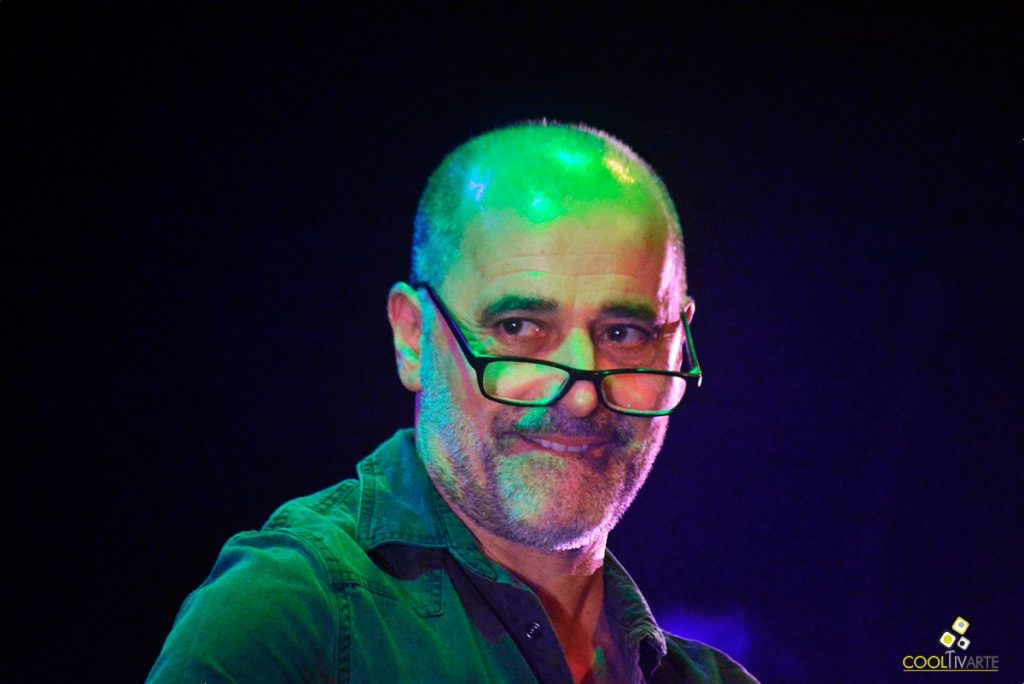 CICLO CUERDAS 2019 presentó a EDÚ PITUFO LOMBARDO - 11 de Julio 2019 Auditorio Nacional del Sodre- Sala Hugo Balzo - Lo acompañaran Marcel Keroglian y Pablo Routin (voces), Martín Ibarburu (bateria), Nicolás Ibarburu (guitarra y voz) Ney Peraza (guitarra y voz), Gerardo Alonso (bajo) y Pablo Gancho Leites (percusión) Lucía Gatti (Violonchelo). Como invitado especial Hernán Peyrou. Foto © Federico Meneses www.cooltivarte.com