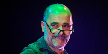 CICLO CUERDAS 2019 presentó a EDÚ PITUFO LOMBARDO - 11 de Julio 2019 Auditorio Nacional del Sodre- Sala Hugo Balzo - Lo acompañaran Marcel Keroglian y Pablo Routin (voces), Martín Ibarburu (bateria), Nicolás Ibarburu (guitarra y voz) Ney Peraza (guitarra y voz), Gerardo Alonso (bajo) y Pablo Gancho Leites (percusión) Lucía Gatti (Violonchelo). Como invitado especial Hernán Peyrou. Foto © Federico Meneses www.cooltivarte.com