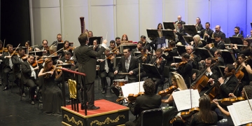 El próximo viernes 2, sábado 3 y domingo 4 de agosto la Ossodre -Orquesta Sinfónica del Sodre- realizará, al mismo tiempo, presentaciones en distintos departamentos de nuestro país. Se presentará -bajo la dirección de Diego Naser- en Artigas, Salto y Fray Bentos y en las mismas fechas y horarios lo hará -bajo la dirección de Gianni Di Piramo- en Tacuarembó, Durazno y Florida.