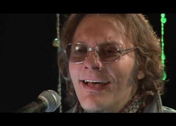 Canción: Milonga de Pelo Largo (feat. Jorge Nasser, Diego Drexler, Garo Arakelián Artista: Gastón Ciarlo Dino Álbum Dino: Autores en Vivo