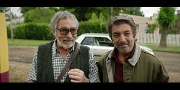 La Odisea de los Giles Elenco: Ricardo Darin, Luis Brandoni, Chino Darin, Verónica Llinás, Daniel Araoz, Carlos Belloso, Rita Cortese y Andrés Parra